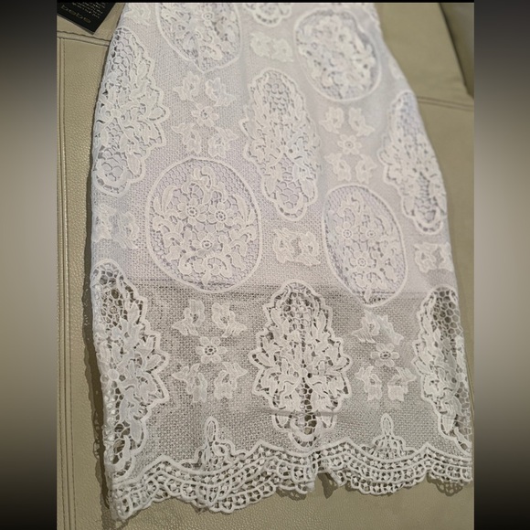 Chic Fitted Midi White Crochet Lace Bustier Dress NWT sz 10 - Picture 4 of 7